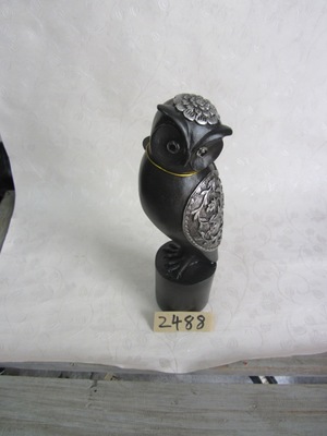 德化縣印藝印刷有限責任公司 匠心打造樹脂陶瓷工藝品，黑色帶花貓頭鷹引領家居裝飾新風尚