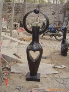抽象石雕與石材雕刻工藝品的藝術(shù)價(jià)值與市場供應(yīng)指南